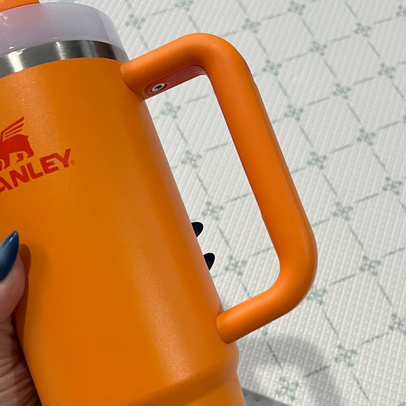 Stanley Vibrant Orange Travel Mug - Picture 5 of 7